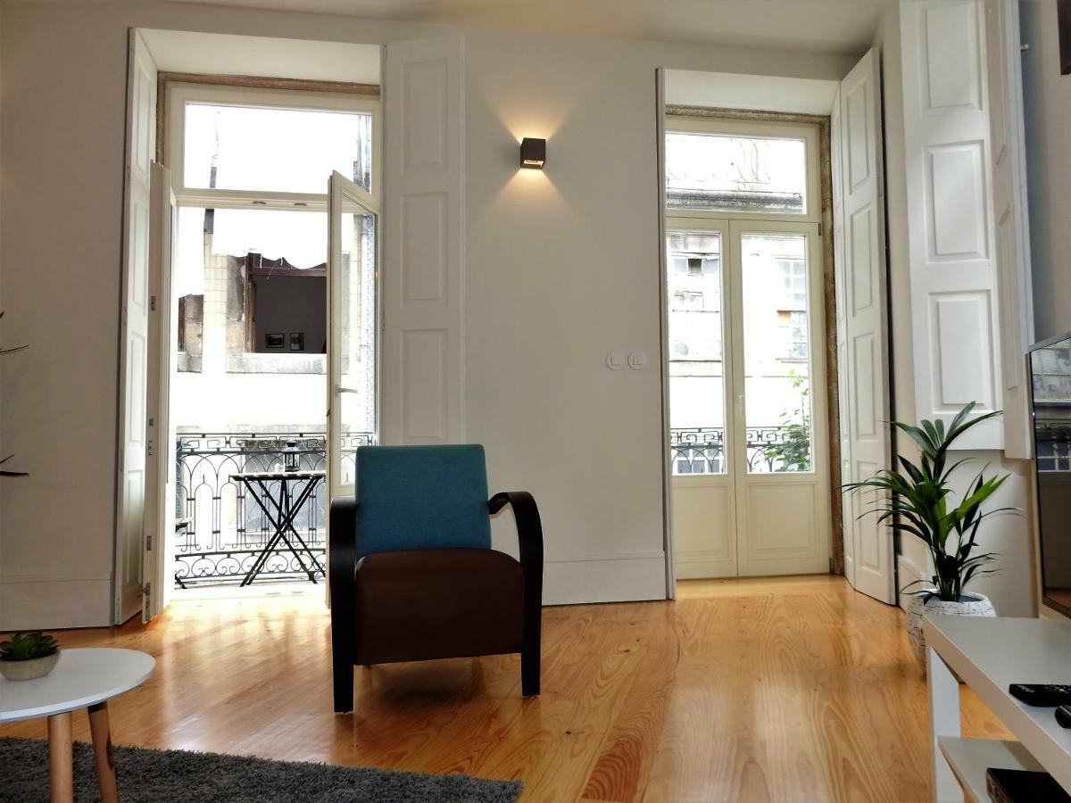 Oporto Delight 1 Luxury Apartment In Historic Center With Balcony Max 4 P エクステリア 写真